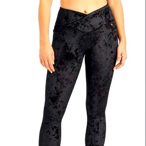 Black Velvet High-Waist Leggings